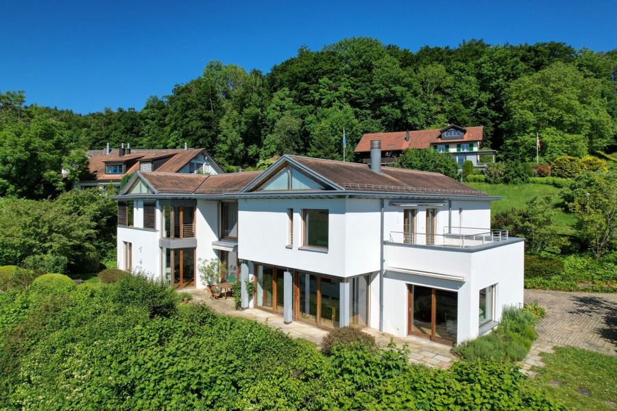 Aussergewöhnliche Villa an sonniger Aussichtslage
