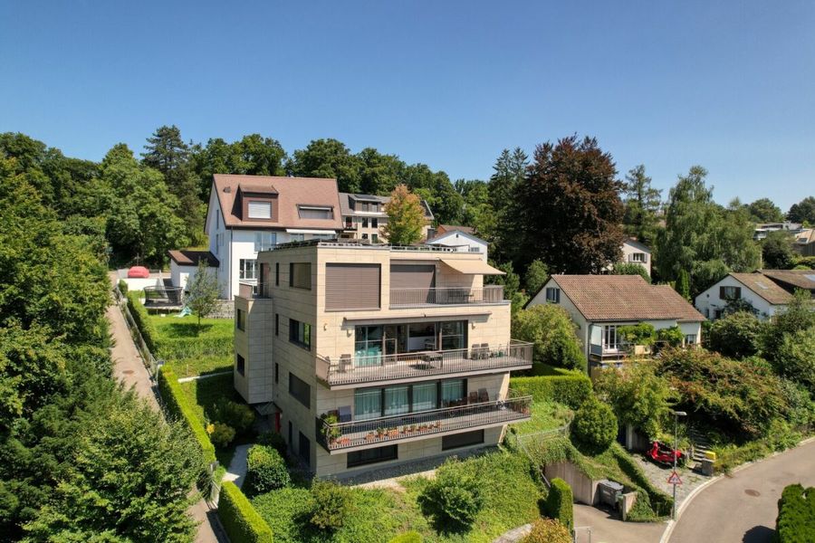 Elegante Maisonette mit Seesicht und Sonnenterrassen