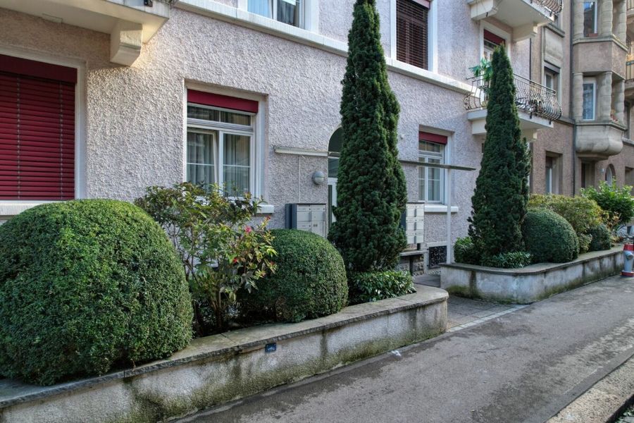 Elegant und gemütlich: 3.5-Zimmerwohnung im Hochparterre mit Gartenplätzli im Hof