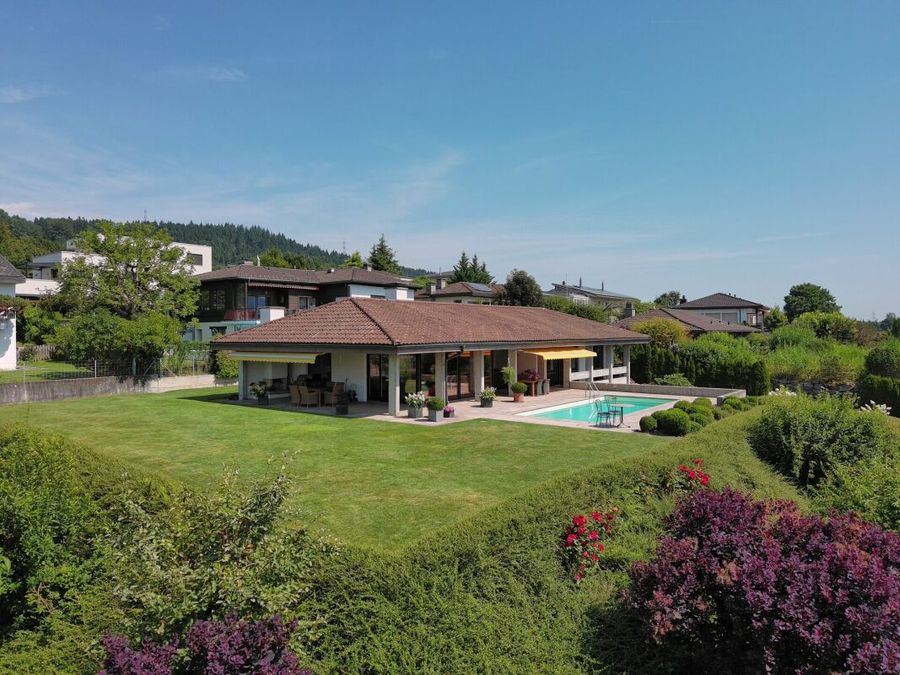 Einfamilienhaus mit Pool an perfekter Aussichtslage