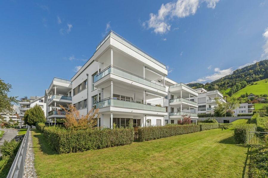 2 Mehrfamilienhäuser mit 22 Wohnungen