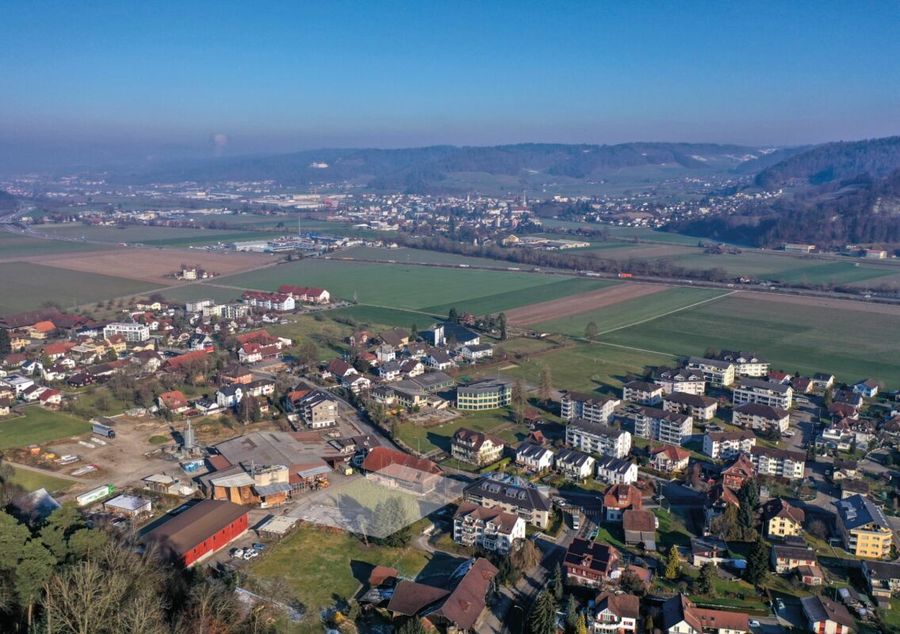 Baulandparzelle mit bewilligtem Projekt
