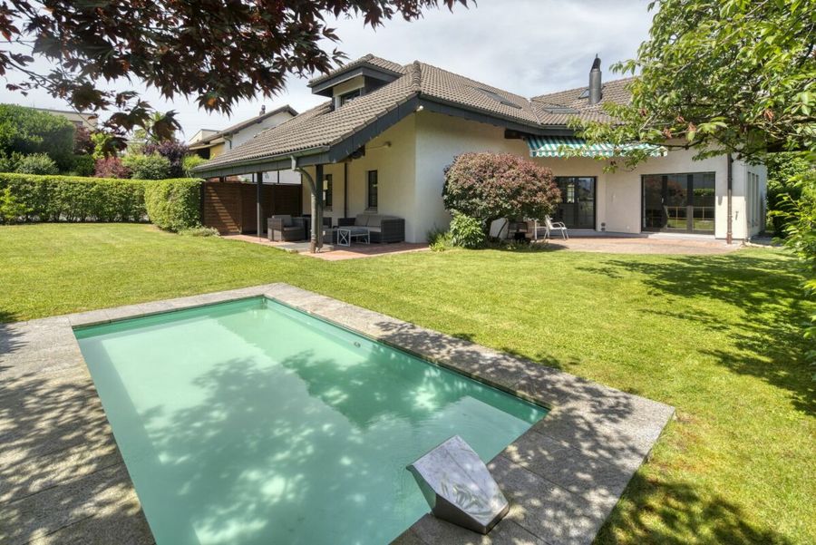 6.5-Zimmer-Landhausvilla mit Gartenparadies