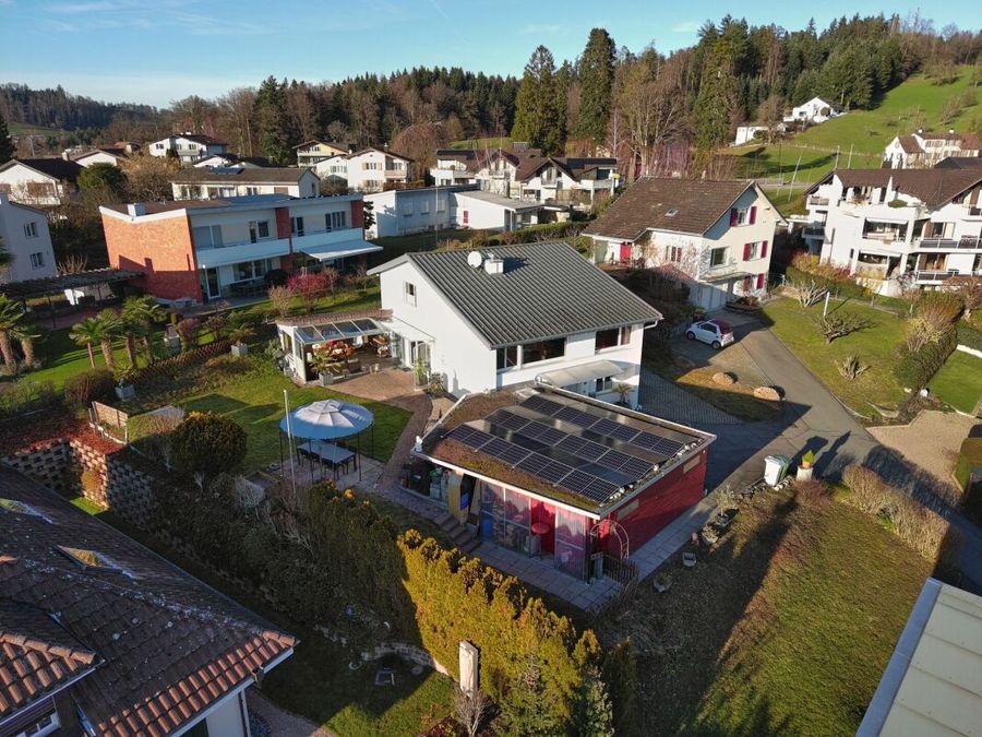 Baulandparzelle für Villa, Doppeleinfamilienhaus oder Dreifamilienhaus