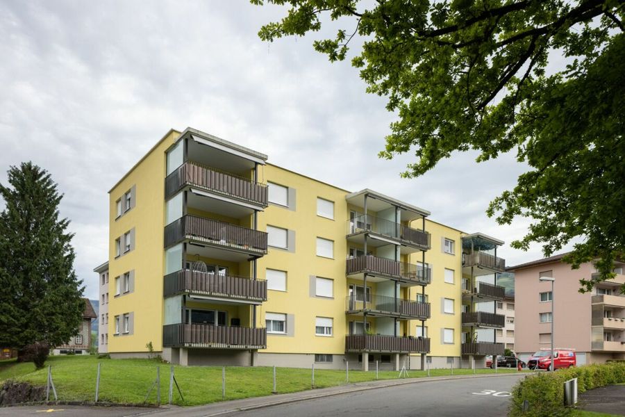 Mehrfamilienhaus mit 16 Wohnungen