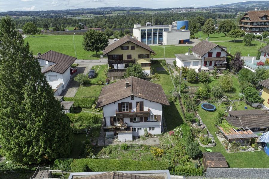 Sanierungsbedürftiges Einfamilienhaus