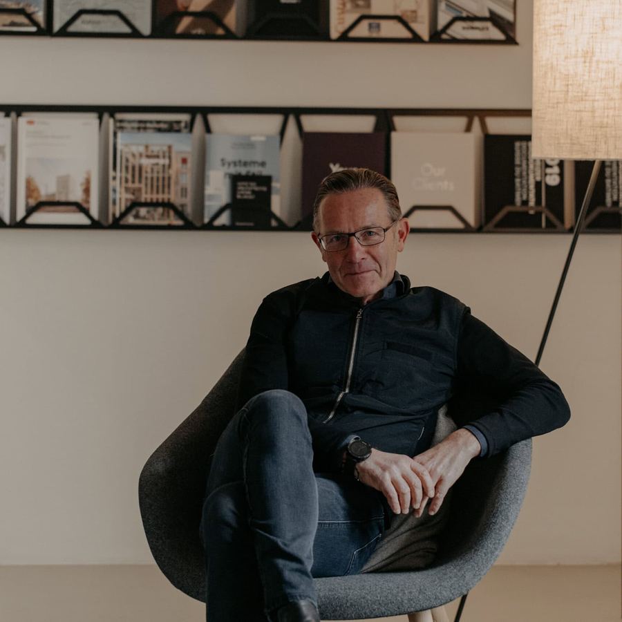 Daniel Lischer